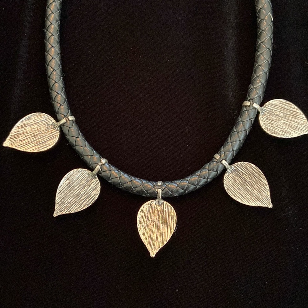 Leather turquoise choker necklace - Picture 4 of 7